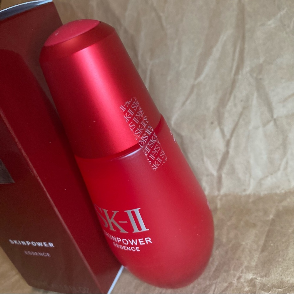 Sk-ii SKINPOWER Essence Serum - Picture 3 of 6